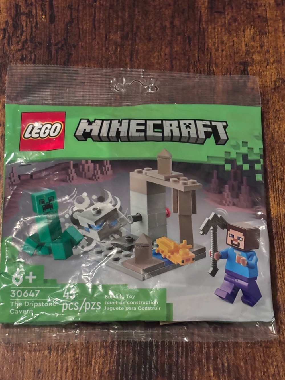 LEGO Minecraft Dripstone Cavern Playset - Green, Tan, Gray, Blue